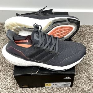 Adidas Ultraboost 21 grey “screaming orange”